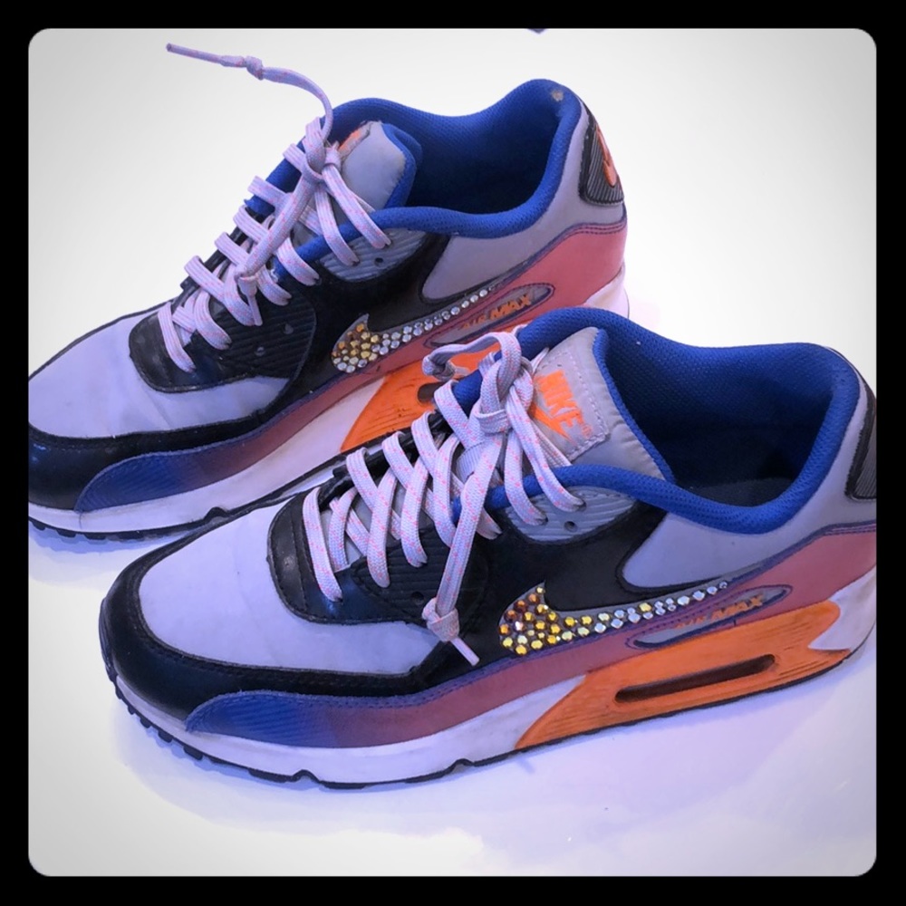 Nike AirMax Sneakers